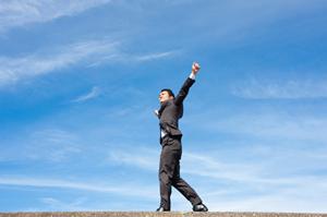 アパレルデザイナーの仕事がしたいなら